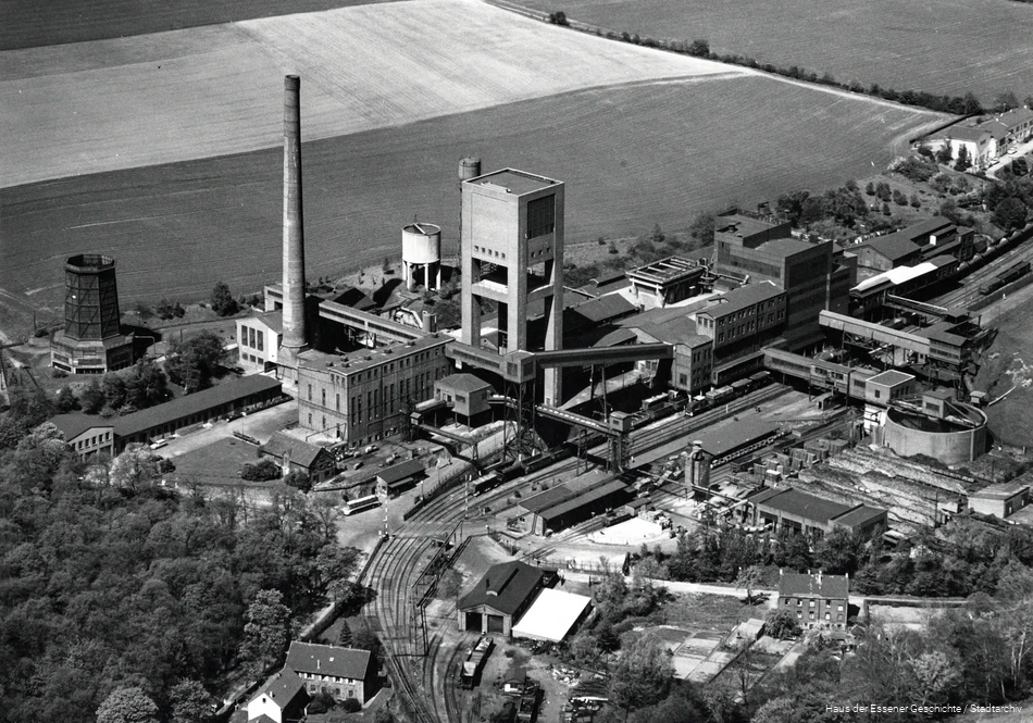 BS_C_2_Hespertalbahn_952_B5_76_Zeche Pörtingsiepen.jpg