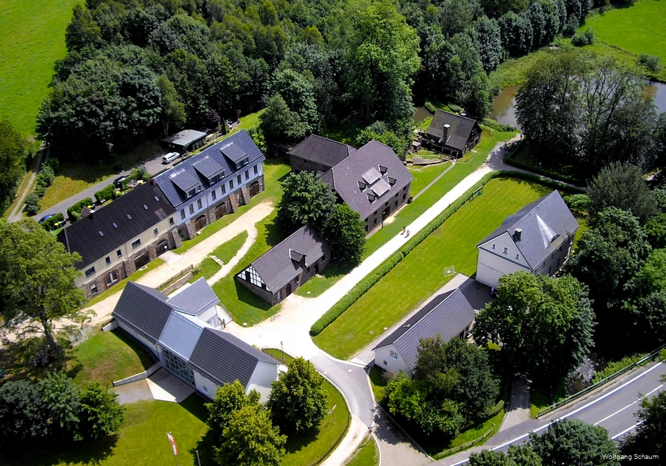 BS_24_4_WendenerHuette_Luftbild 2010 (2).jpg