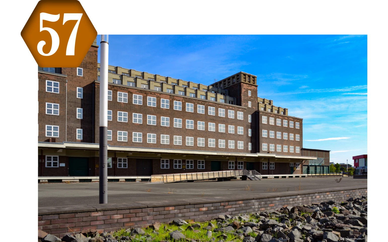 57_PeterBehrens_Bau.png