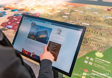 Go on a T(o)uchfühlung: