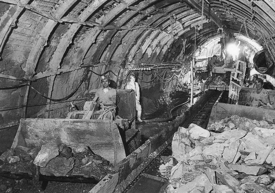 BS_1_3_Zollverein_frueher_Z-Z Bilder_0009.jpg