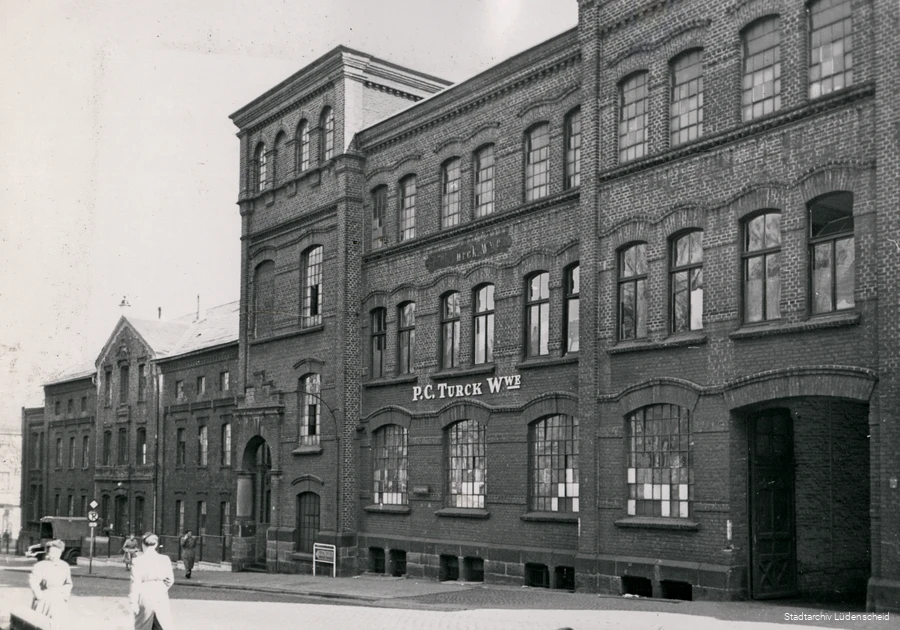 BS_23_2_GeschichtsmuseumLuedenscheid_Bld.-Slg. 830 Fa. P.C. Turck Wwe. Altenaer Str. Aufnahme 1954 VÖR Fotograf Frebel Lüdenscheid.jpg